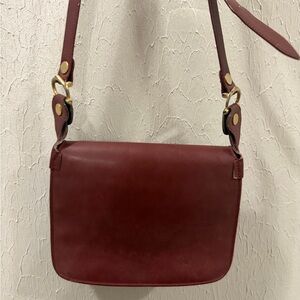 Elegant Cartier Burgundy Leather Shoulder Bag